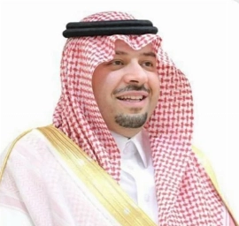 أمير الحدود الشمالية يعزّي أسرة السويلم